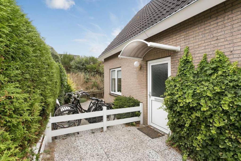 Huebsches Ferienhaus In Ouddorp - Fusslaeufig Zum Strand Und Zentrum エクステリア 写真
