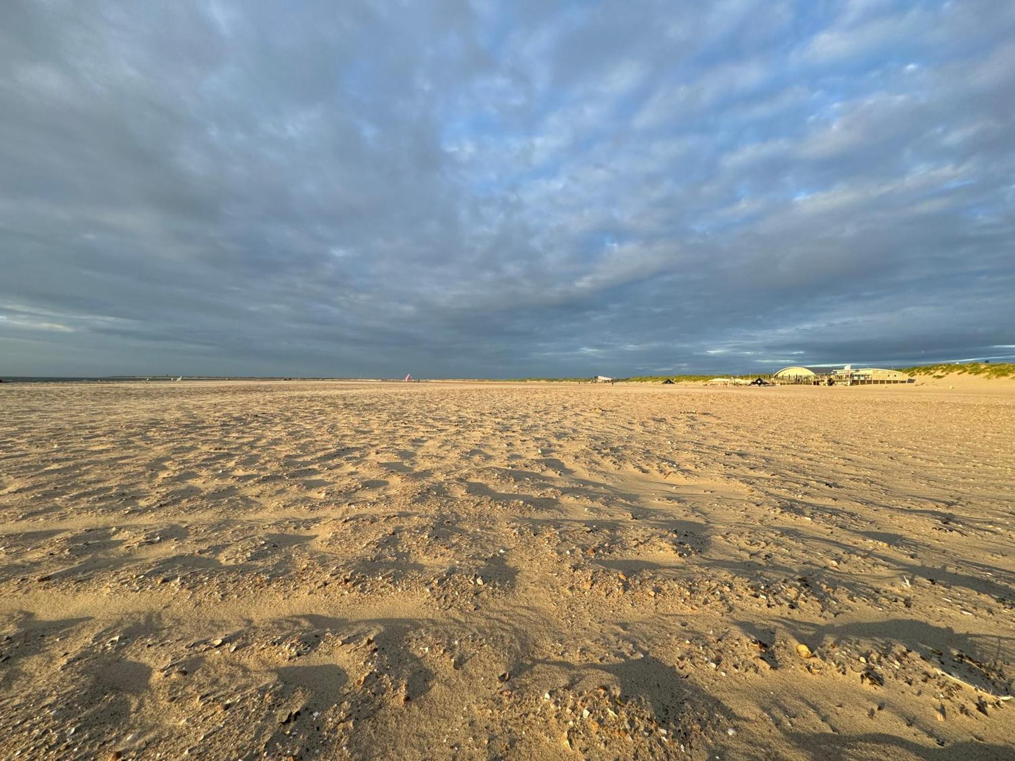 Huebsches Ferienhaus In Ouddorp - Fusslaeufig Zum Strand Und Zentrum エクステリア 写真